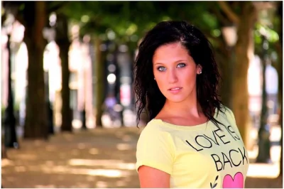 Personalisierte valencia-tour zu fuß oder mit dem rad mit lokalem fotografen. entdecke die altstadt, den turia-park und die ciudad de las artes—inklusive professioneller urlaubsfotos.