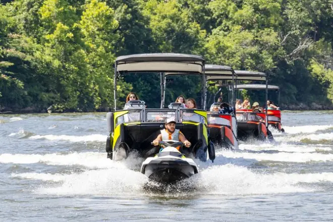 Private Karaoke Cruise Chattanooga: Sing on the River Gorge