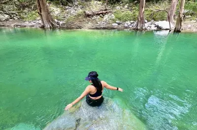 Caminhada em Cozumelito perto de Monterrey: 10 km por rio com banho