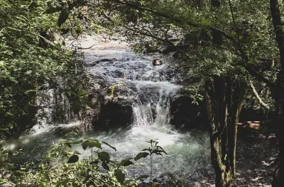 Caldera: Spa y aguas termales con piscinas de piedra caliza