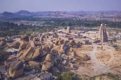 Hampi: Tempel, Sonnenuntergang am Virupaksha und Matanga Hill