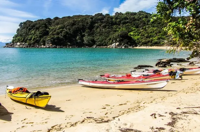 3-day kayaking in Marahau: Paddle Abel Tasman