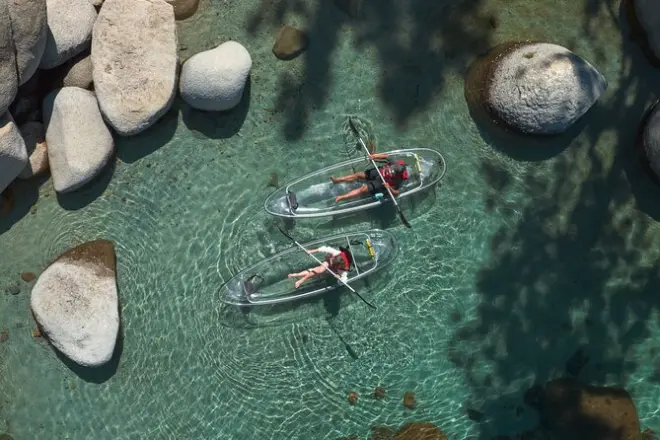 Kayak transparente en Lake Tahoe: Ve hasta 23 metros de profundidad