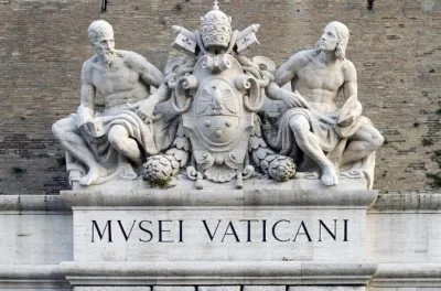 Découvrez les trésors du vatican, émerveillez-vous devant la chapelle sixtine de michel-ange et entrez directement dans la basilique saint-pierre grâce à une visite en petit groupe avec accès co