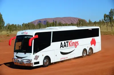 Uluru to Kings Canyon transfer with breakfast and guide