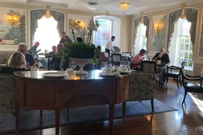 Petit-déjeuner au Williamsburg Inn et visite de Colonial Williamsburg
