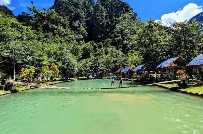 Vang Vieng Ziplining: Caves, Blue Lagoon & Trekking