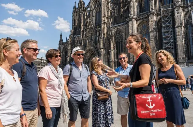 Cologne Cathedral & Old Town Tour: Insider stories and Kölsch