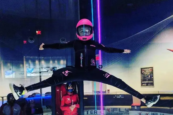 Indoor skydiving à San Antonio : 2 vols de 60 secondes et certificat