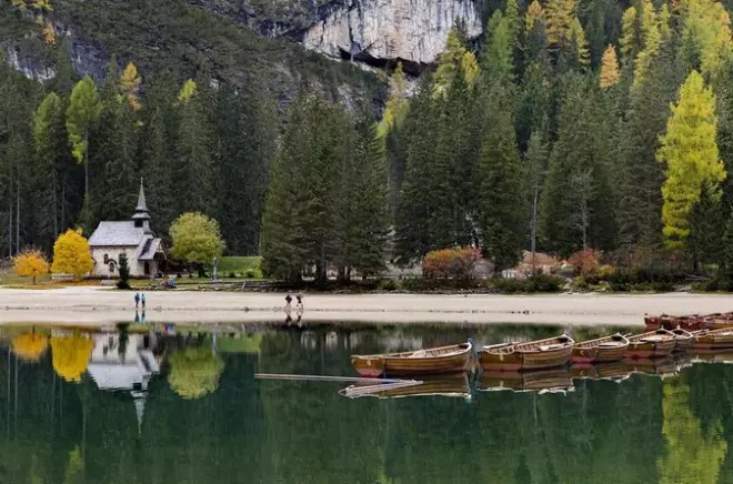 Dolomitas orientales desde Bolzano: Tre Cime y lagos alpinos