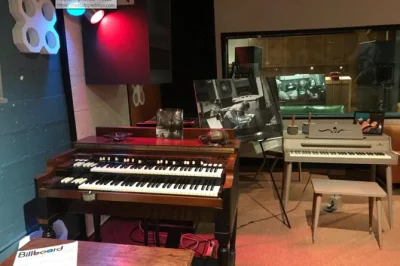 Step inside muscle shoals sound studio in sheffield, alabama, where legends recorded hits. includes guided tour, vintage gear access, and easy on-site parking.