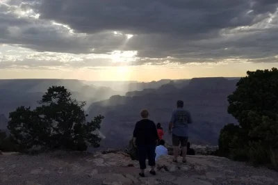 Feel the scale of grand canyon’s south rim, spot condors, hear local stories, and enjoy a flexible lunch with your guide. entry fee, snacks, and pickup included.