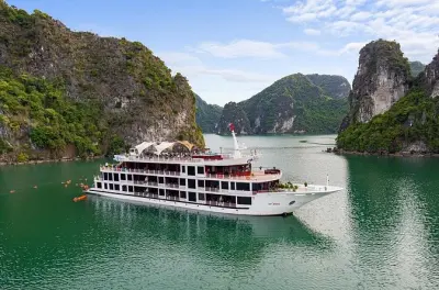 Kayak em Lan Ha Bay por 2 dias com Aspira Cruise