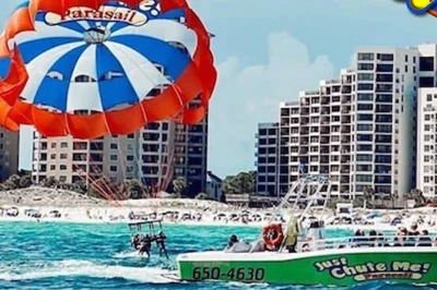Erlebe den wind über destins smaragdküste beim parasailing 120 meter über dem wasser, entdecke meeresbewohner und hab spaß mit freunden. inklusive kompletter ausrüstung.