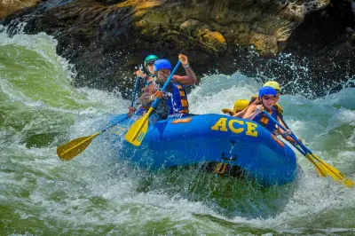 New River Gorge Whitewater Rafting: Full Day Class V Rapids