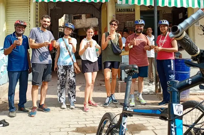 Morning Bicycle Tour Jaipur: Pink City & Street Food