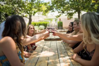 Private Wein-Tour Santa Ynez: Drei Weingüter mit Mittagessen