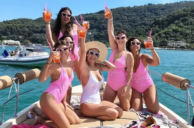 Festa de barco em La Spezia: Golfo dos poetas com mergulhos e drinks
