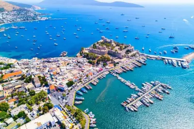 Bodrum City Tour with Guide: Ancient Theater & Mausoleum