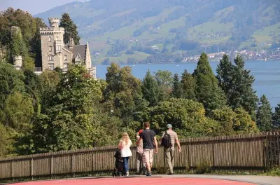 Lago di Lucerna e ville: Tour privato a piedi