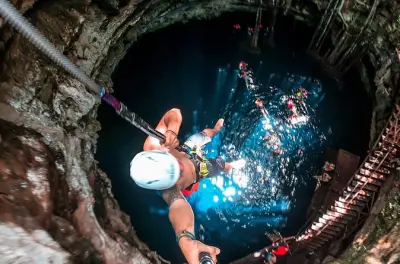Los 7 Cenotes San Gerónimo: 2 Cenoten mit Fahrrad & Guide