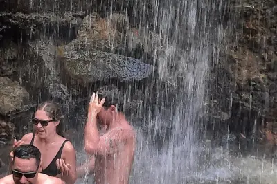 Schnorcheln an Sugar Beach, St. Lucia: Schlammbad & Wasserfall
