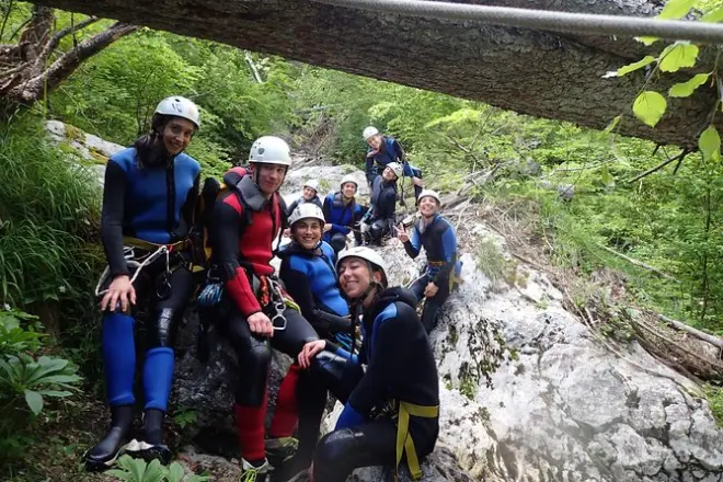 Cañonismo en el lago Bled: Aprende a descender en grupo pequeño