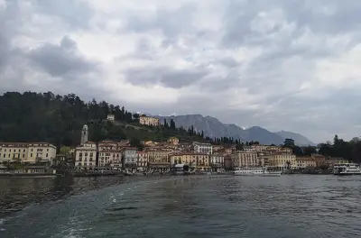 Bellagio depuis Stresa en privé : 8 heures avec chauffeur