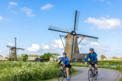 Polders de Rotterdam à vélo : Moulins et campagne à découvrir