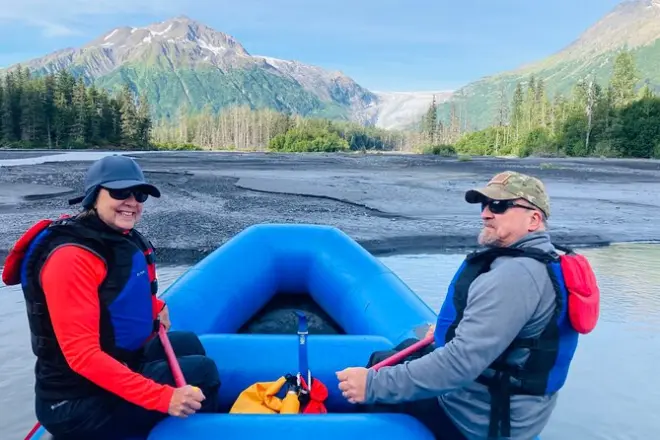 Rafting Resurrection River from Seward: Class II-III rapids