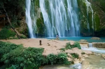 Cavalgada em Samaná: Cachoeira El Limón e praia Morón