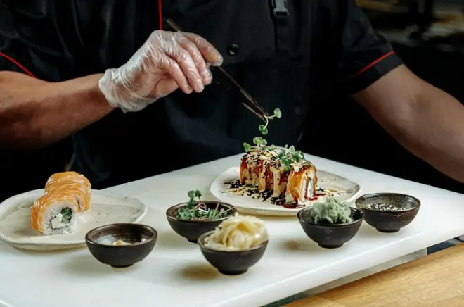 Sushi selber machen & Dotonbori Food Tour in Osaka