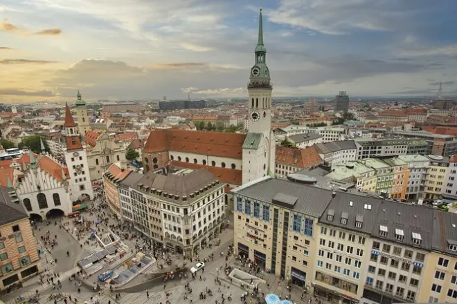 Trasferimento privato da Passau a Monaco con soste per visite