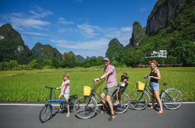 Li River Cruise & Yangshuo Biking: 4-Hour Karst Tour