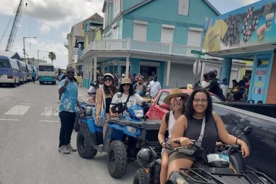 Scopri nassau in atv, assaggia il rum cake, visita fort montague e gusta un vero pranzo bahamense al fish fry. pick-up in hotel e guida locale inclusi.