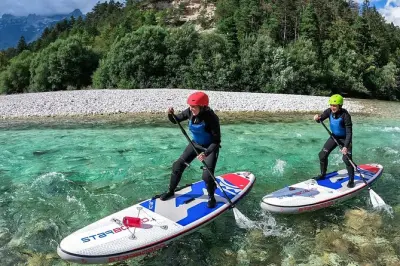 Wildwasser-Paddleboarding auf der Soča mit Techniktraining