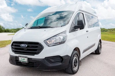 Comece sua viagem em tulum com transfer privativo do aeroporto, com wi-fi, água mineral e motorista local esperando por você na chegada.