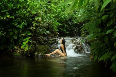 Thermal pools & hike near Playa Hermosa: 4 mineral springs
