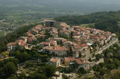 Provence : 3 villages médiévaux et dégustation de vin à Bandol