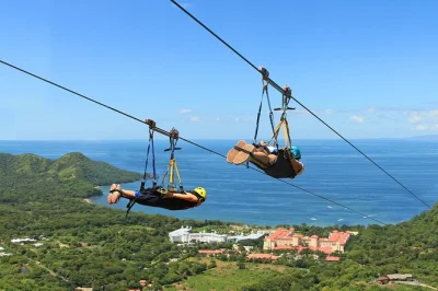 Découvrez la plus longue tyrolienne avec vue sur l’océan au costa rica, rencontrez paresseux et jaguars au diamante eco adventure park, et savourez un déjeuner buffet local avec entrée flexible.