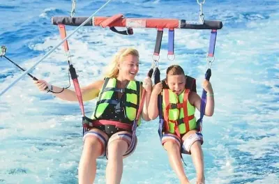 Parasailing à Nusa Dua avec jet ski, GWK et temple d'Uluwatu