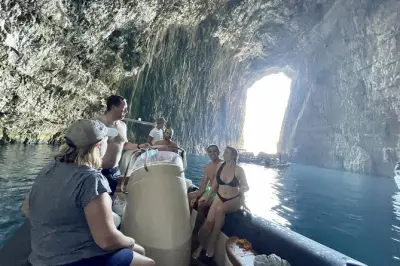 Schnellboot zur Haxhi Ali Höhle und Karaburun Strand ab Vlore