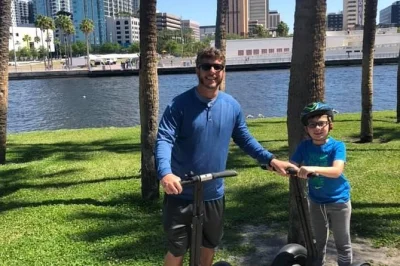 Erlebe das pulsierende downtown tampa bei einer geführten segway-tour – entlang des riverwalks, vorbei an der amalie arena mit tollen stadtblicken. inkl. guide und einfachem startpunkt.