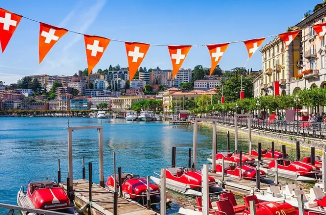 Tour da Como a Lugano: Crociera in barca con guida locale