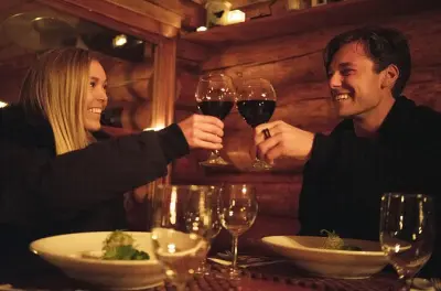 Backcountry Dining in Whistler: Vier-Gänge-Menü in Berghütte