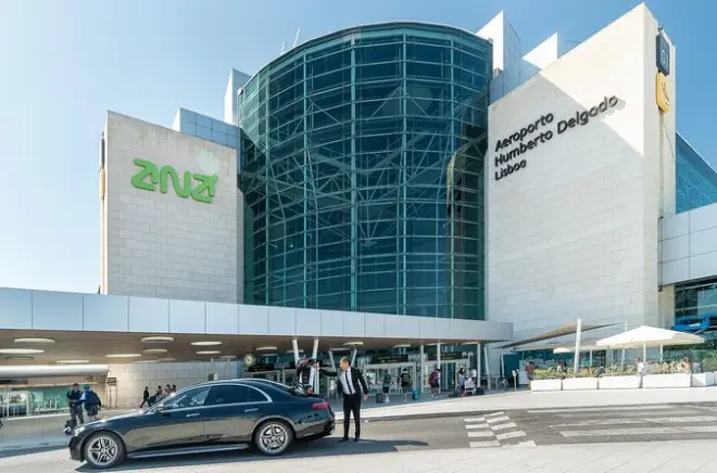 Privater Transfer in Lissabon: Flughafen, Kreuzfahrthafen & Hotels