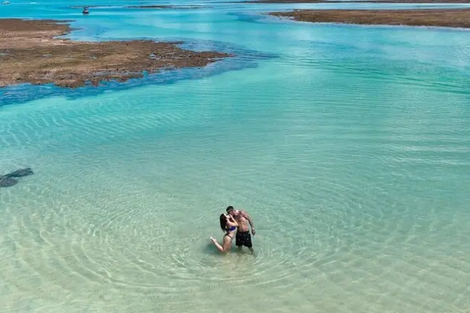 Snorkeling à marée basse dans les piscines naturelles de São Miguel