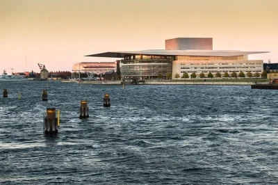 Reserve um workshop privado de fotografia em copenhague. capture nyhavn, palácio de amalienborg e muito mais com um fotógrafo local profissional. todos os níveis são bem-vindos.