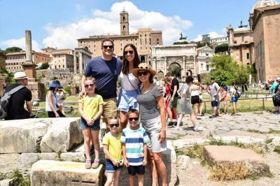Roma, coliseu e fórum romano: acesso especial à arena, guia para famílias e atividades interativas para crianças. viva a história com diversão garantida!