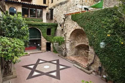 Girona Besalú Jewish History Tour: Medieval Quarters & Mikve